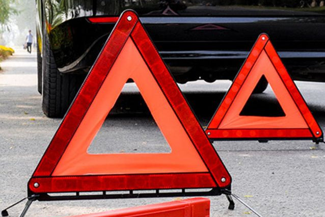 Shield Sign Driving's Traffic Signs – Shield Souq