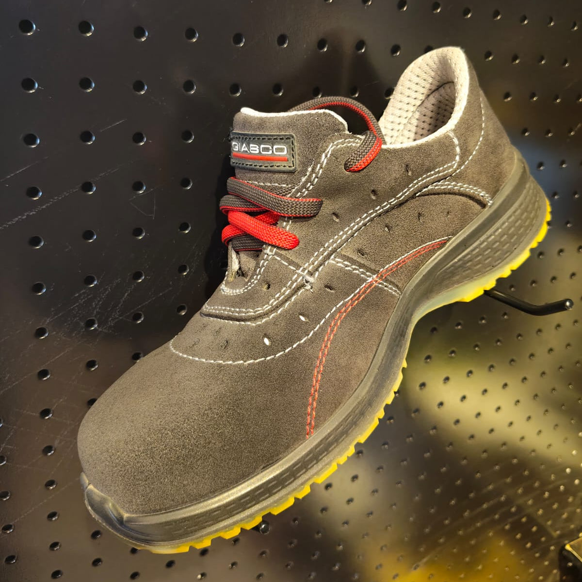 Giasco Safety Shoes - Model Panama S1P|Giasco  موديلPanama S1P سيفتي شوز
