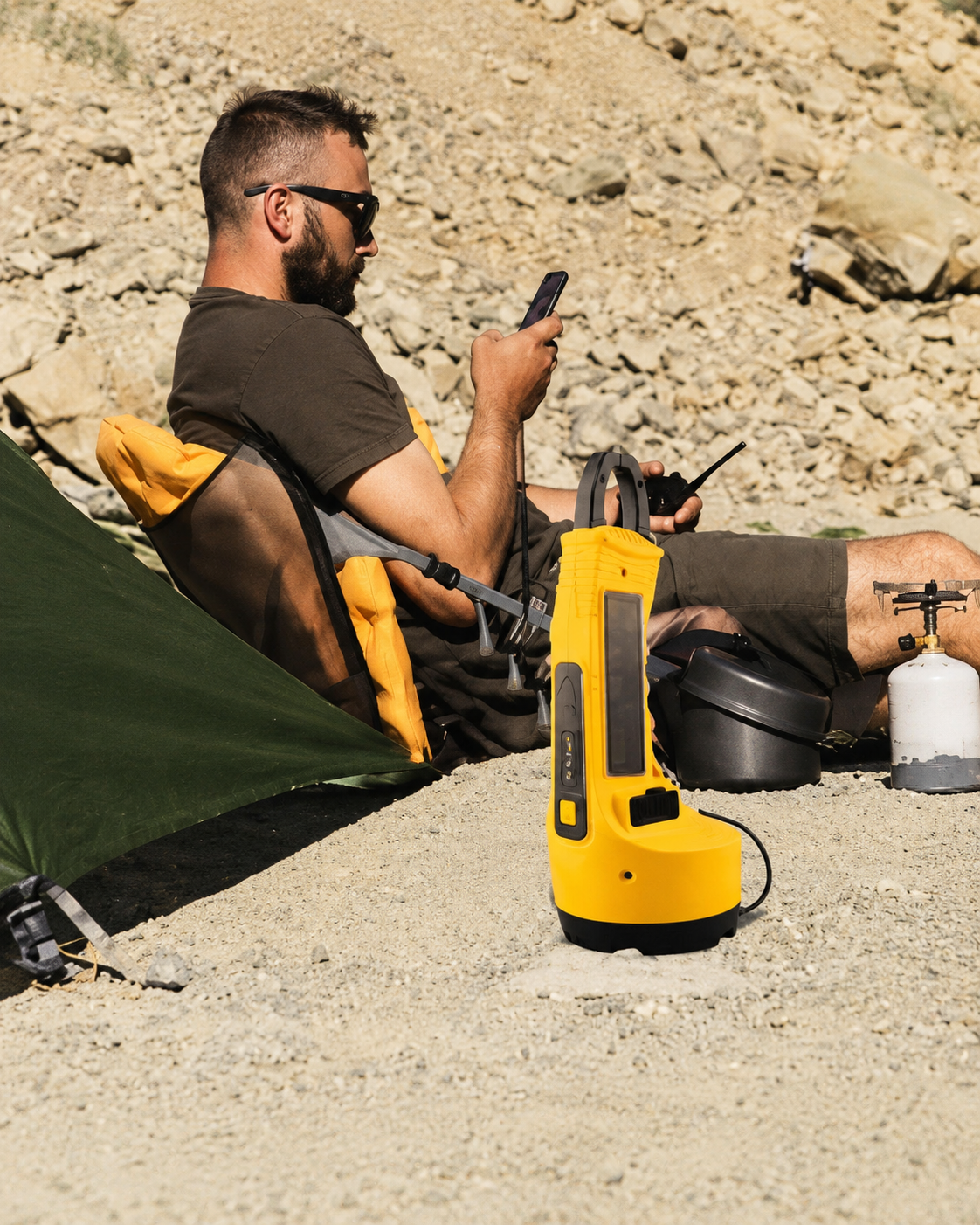 W5217 Multifunctional Rechargeable LED + COB Flashlight