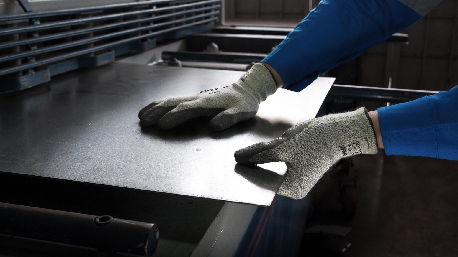 Ansell  HyFlex® 11-730 Safety Gloves