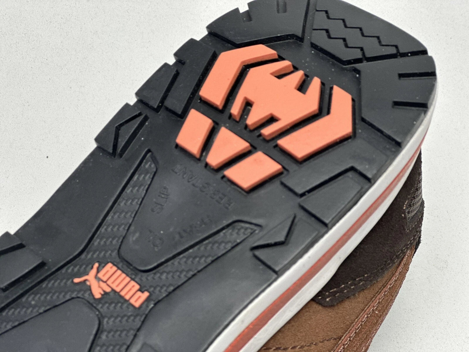 Puma Safety Sneakers - Model Barani Low  S1P